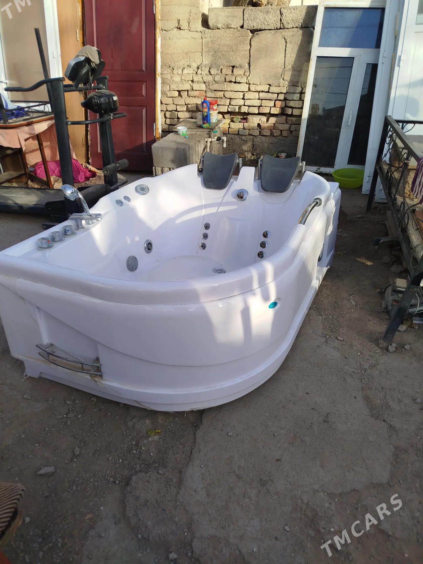 TURK WANNA - Howdan "W" - img 1