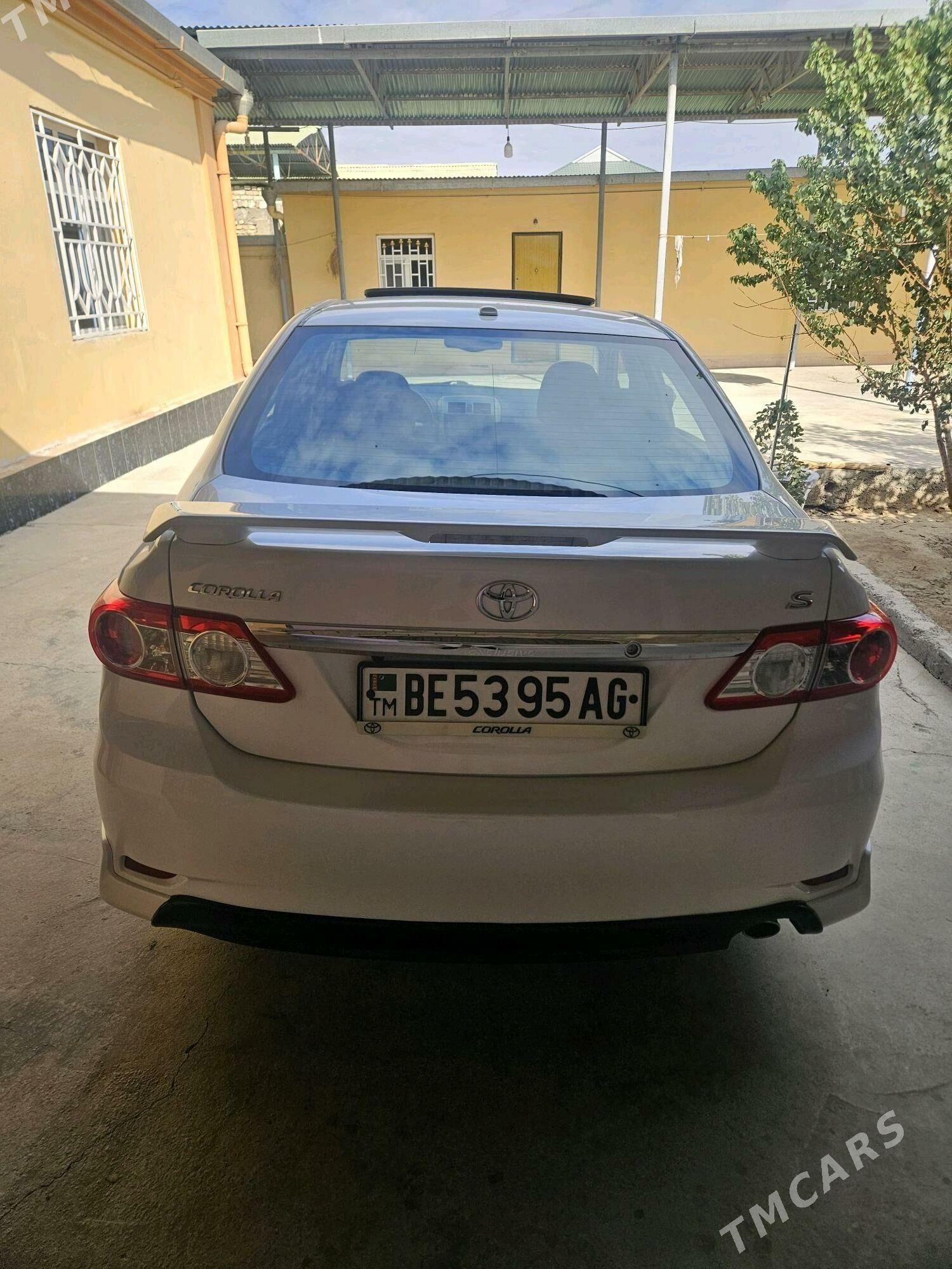 Toyota Corolla 2012 - 190 000 TMT - Гарадамак Шор - img 10