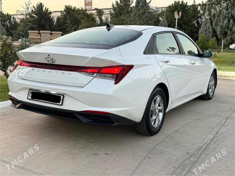 Hyundai Elantra 2022 - 250 000 TMT - Мары - img 4