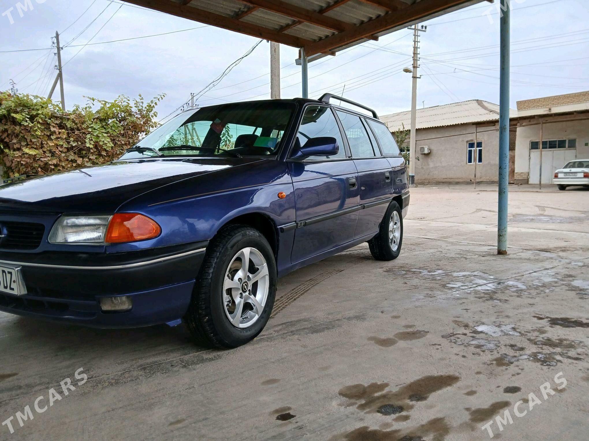 Opel Astra 1996 - 56 000 TMT - Gubadag - img 5