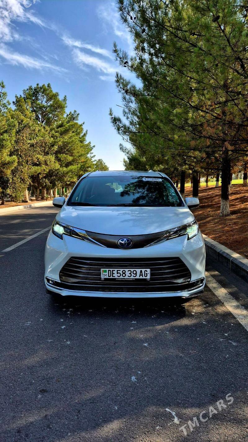 Toyota Sienna 2021 - 530 000 TMT - Мир 1 - img 2