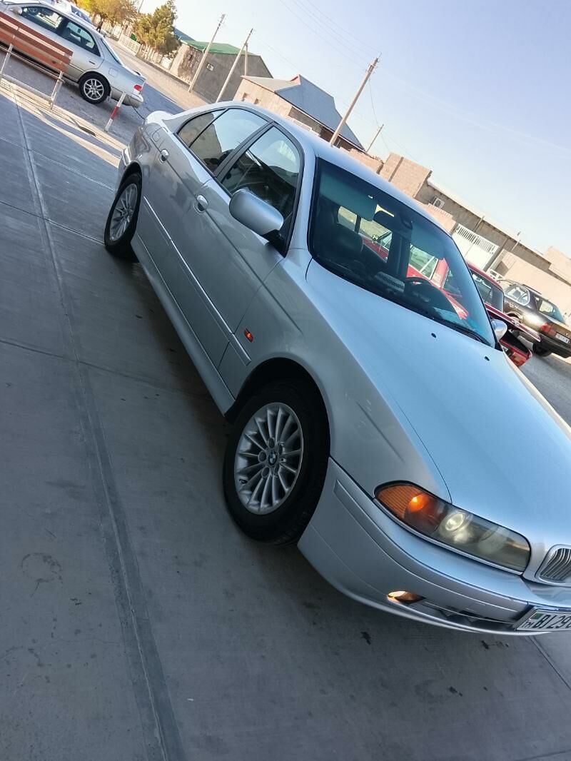 BMW E39 2000 - 125 000 TMT - Gyzylarbat - img 5