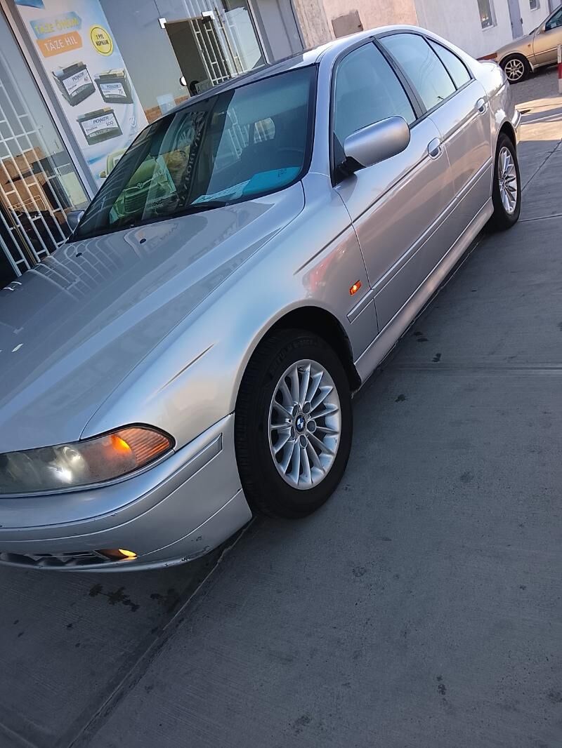 BMW E39 2000 - 125 000 TMT - Gyzylarbat - img 2