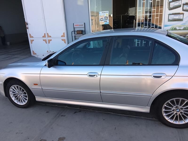 BMW E39 2000 - 125 000 TMT - Gyzylarbat - img 7