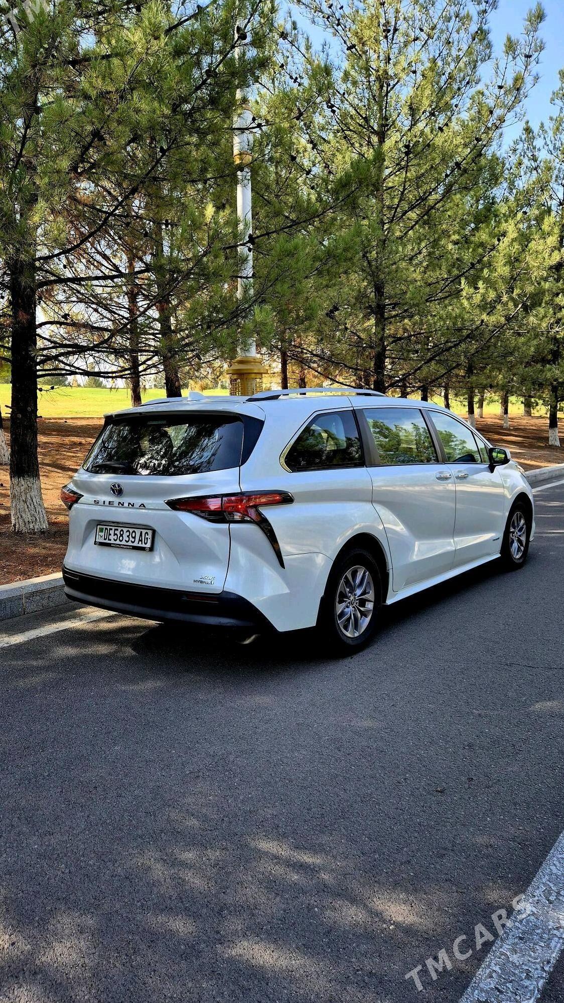 Toyota Sienna 2021 - 530 000 TMT - Мир 1 - img 4