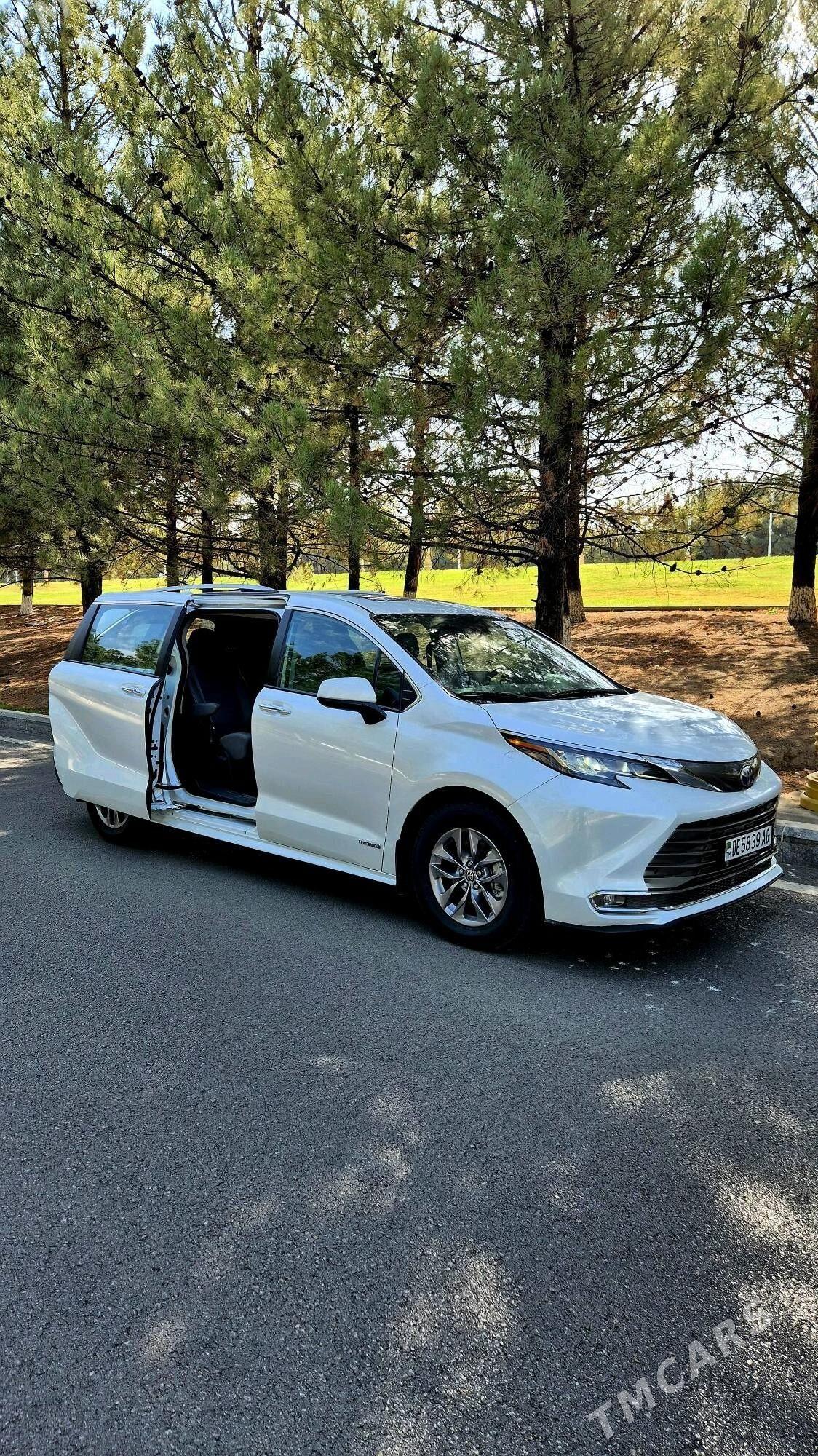 Toyota Sienna 2021 - 530 000 TMT - Мир 1 - img 9