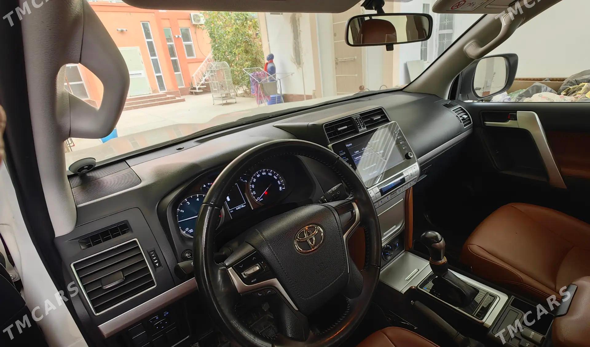 Toyota Land Cruiser Prado 2022 - 960 000 TMT - Änew - img 4