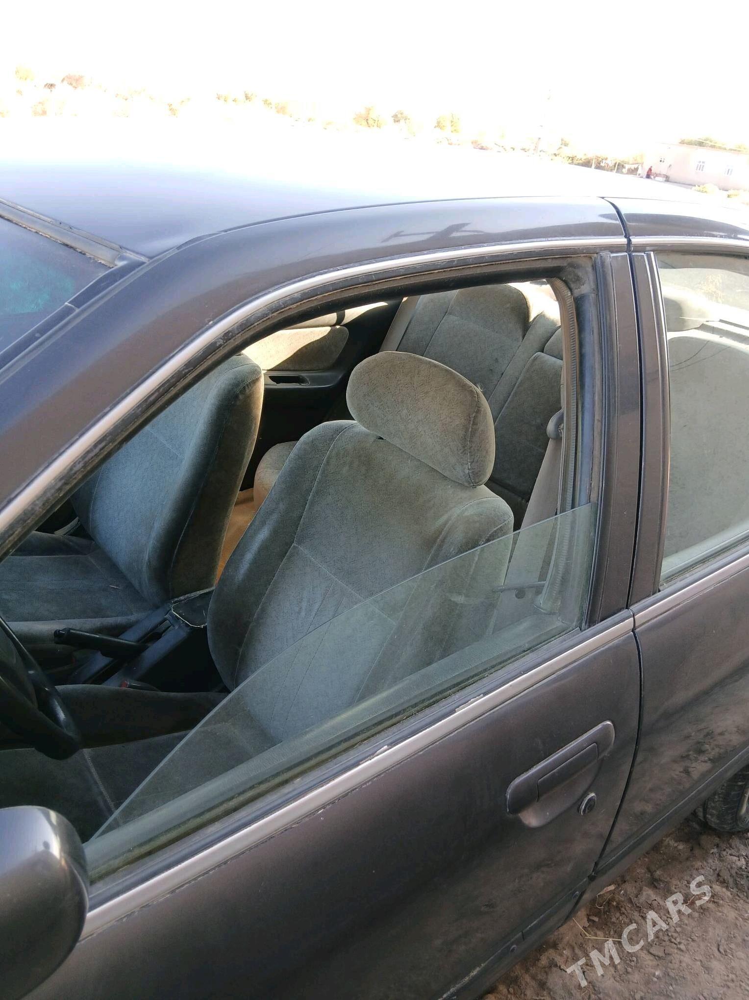 Nissan Sunny 1995 - 20 000 TMT - Gubadag - img 3