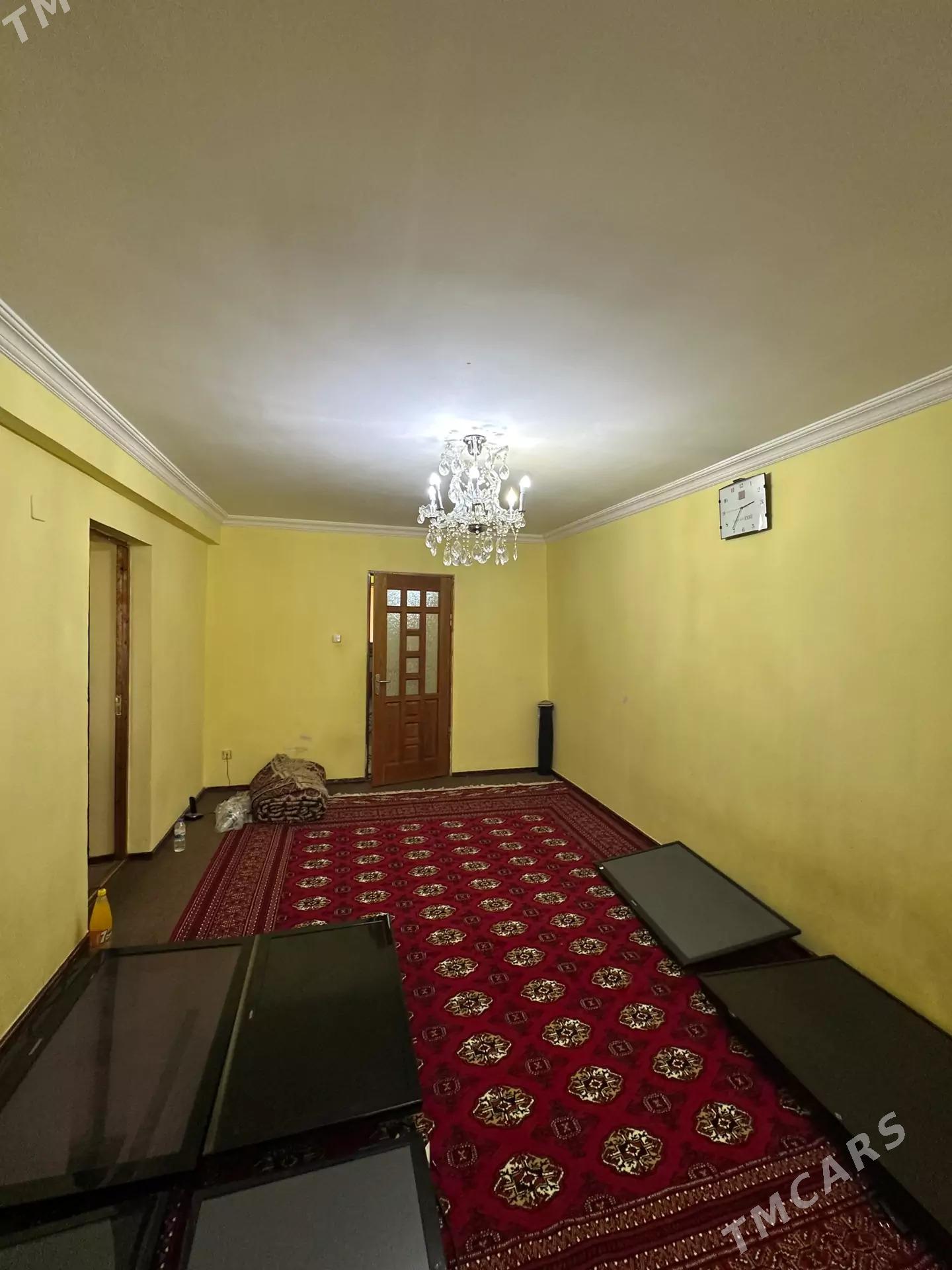 Engels 4 komnat 2 etaj - 30 мкр - img 4