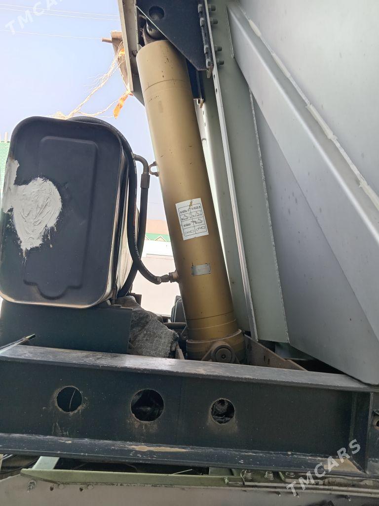 Kogel Mayan 2013 - 280 000 TMT - Балканабат - img 5