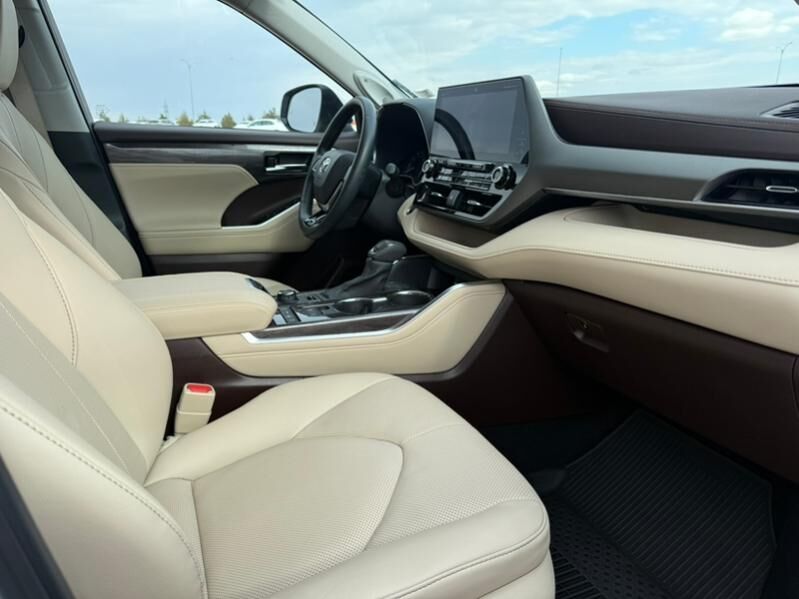 Toyota Highlander 2021 - 693 000 TMT - Aşgabat - img 10