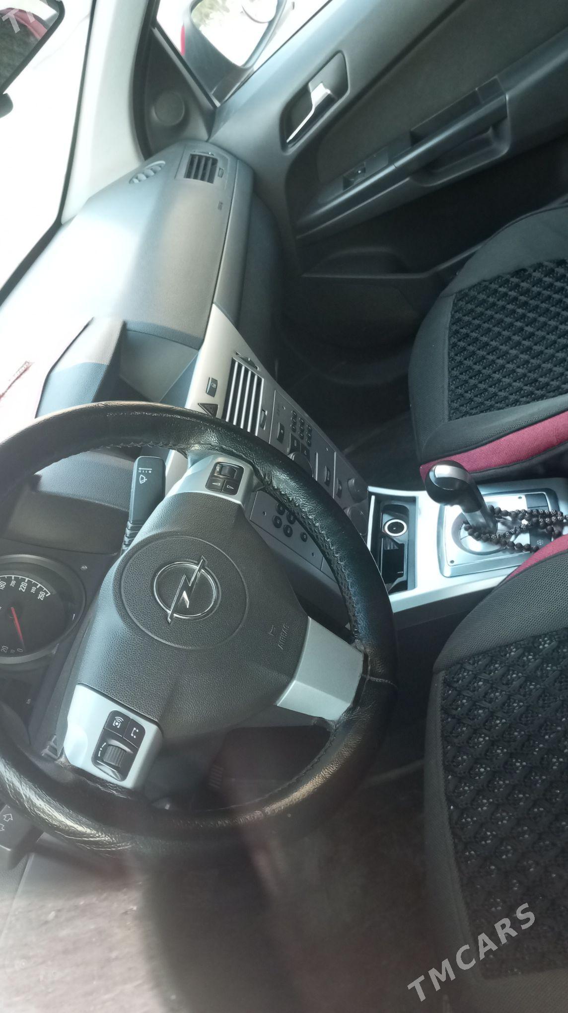 Opel Astra 2013 - 130 000 TMT - Türkmenabat - img 8