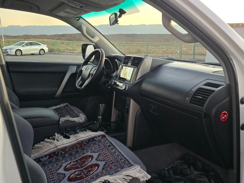 Toyota Land Cruiser Prado 2013 - 555 000 TMT - "Altyn Asyr" Gündogar bazary (Jygyllyk) - img 4