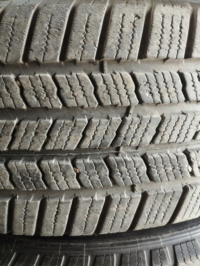 245 60 18 MICHELIN 1 500 TMT - Hitrowka - img 5