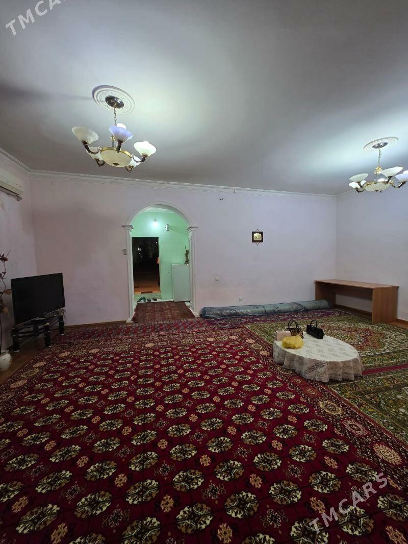 Arenda Hitrowka 3kom 1etaž - Хитровка - img 4