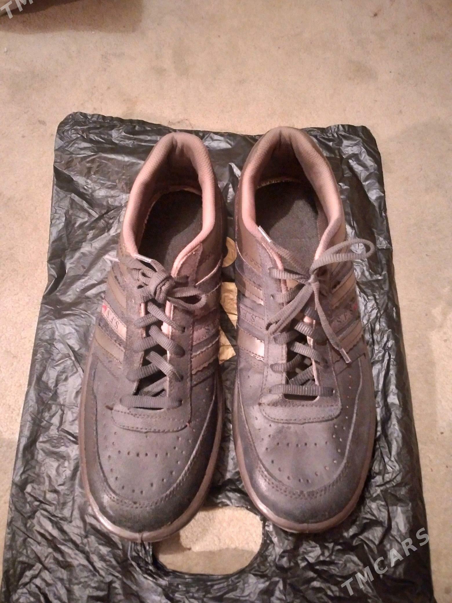 Кросовки - Ким район - img 2