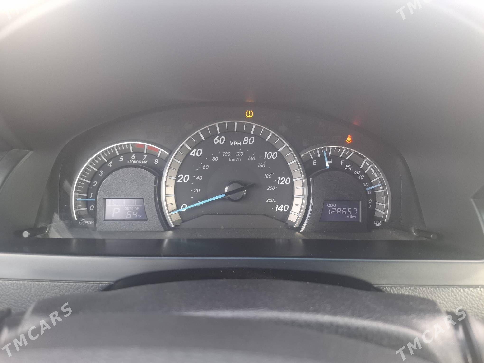 Toyota Camry 2014 - 240 000 TMT - 15-nji tapgyr - img 4