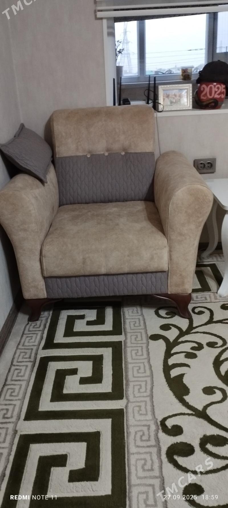 Iki Kreslo  bir stol - Büzmeýin - img 3