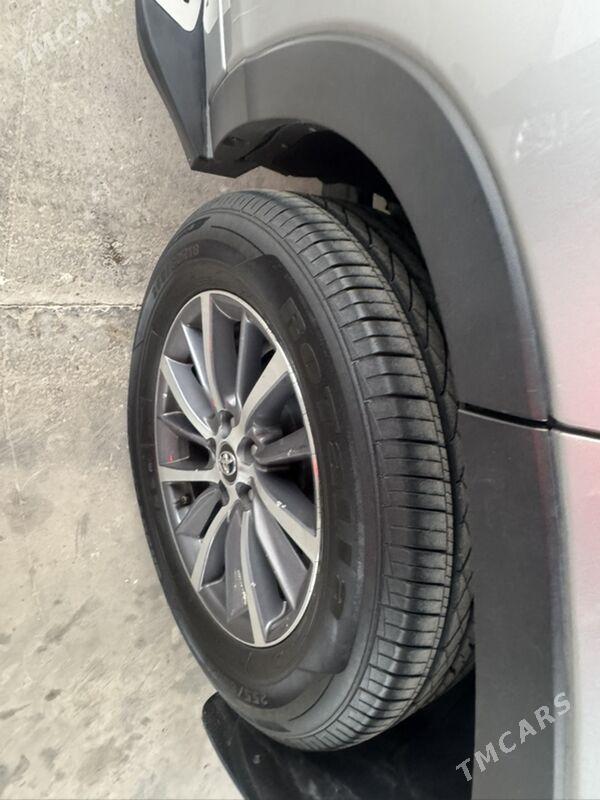 Toyota Highlander 2018 - 440 000 TMT - Туркменабат - img 5