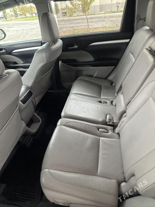 Toyota Highlander 2018 - 440 000 TMT - Туркменабат - img 4