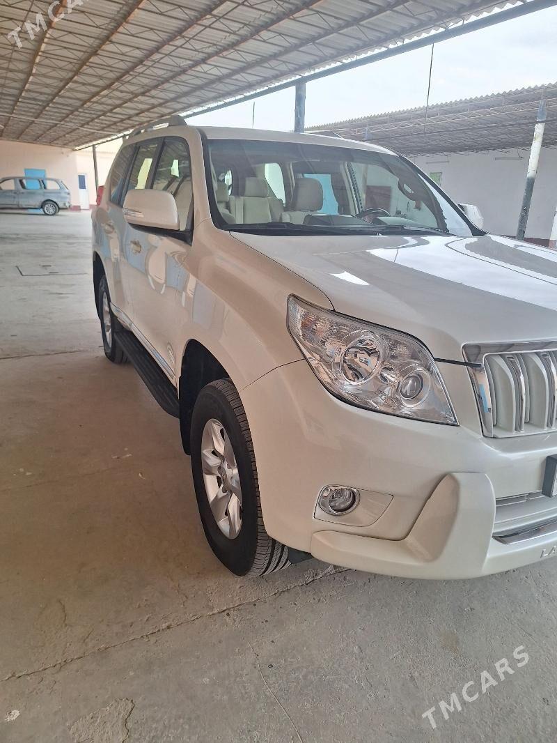 Toyota Land Cruiser Prado 2013 - 580 000 TMT - Сейди - img 2