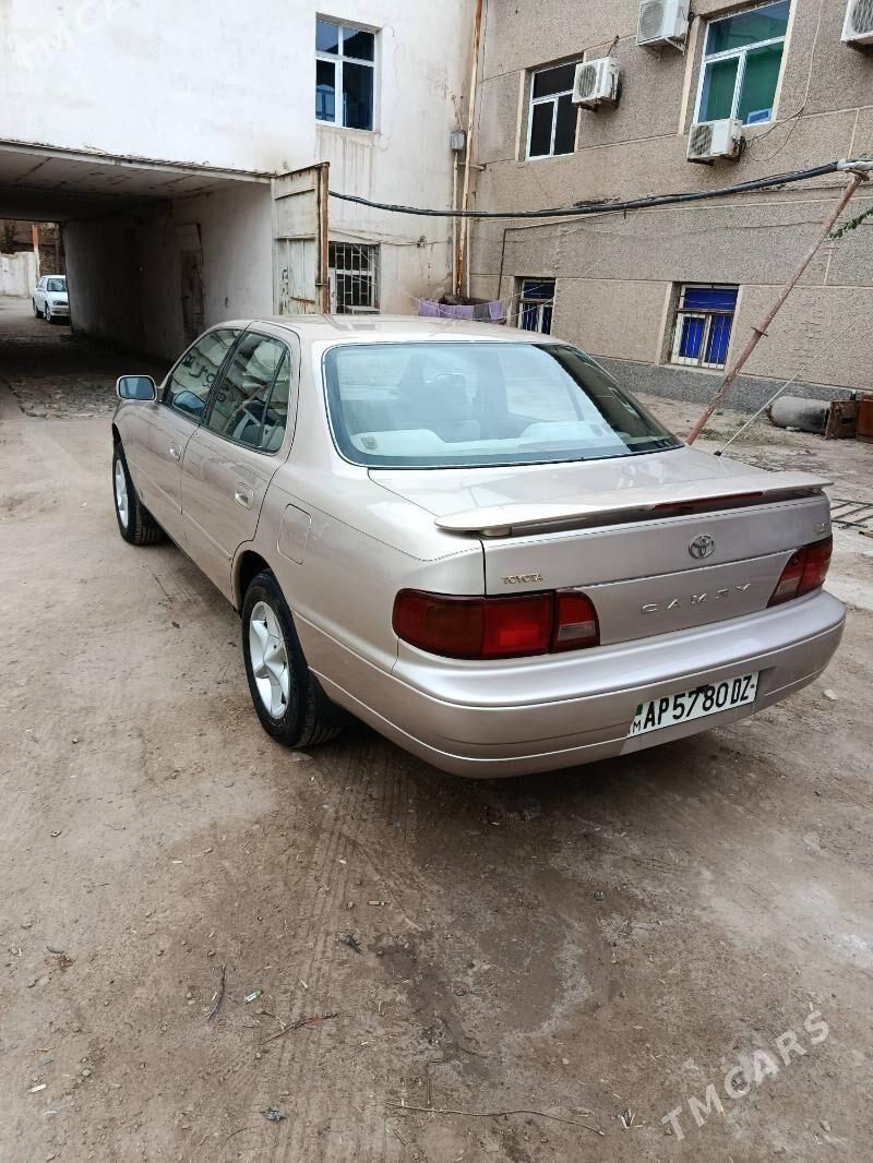 Toyota Camry 1996 - 105 000 TMT - Кёнеургенч - img 2