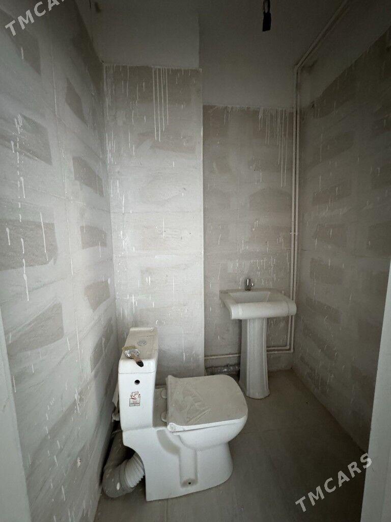 Änew panelka 2 etaž 4 komnat - Анев - img 5