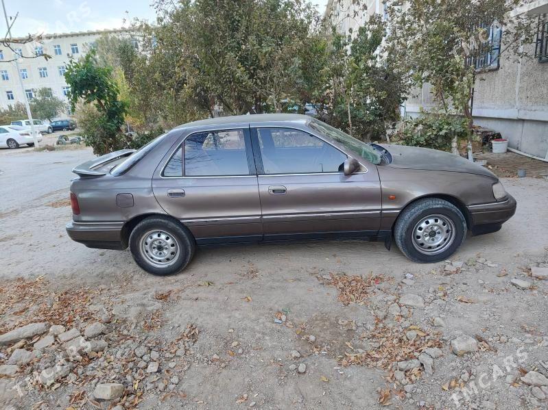Hyundai Elantra 1992 - 25 000 TMT - Türkmenabat - img 4