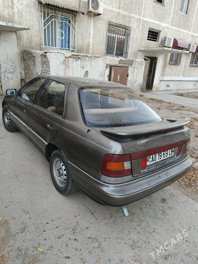 Hyundai Elantra 1992 - 25 000 TMT - Türkmenabat - img 2