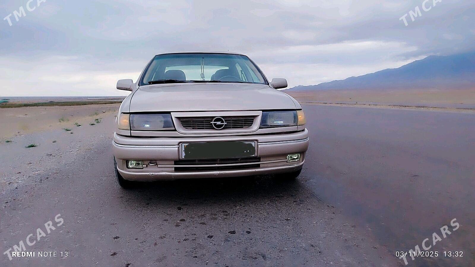 Opel Vectra 1993 - 50 000 TMT - Bäherden - img 2