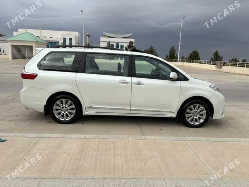 Toyota Sienna 2018 - 395 000 TMT - Aşgabat - img 5