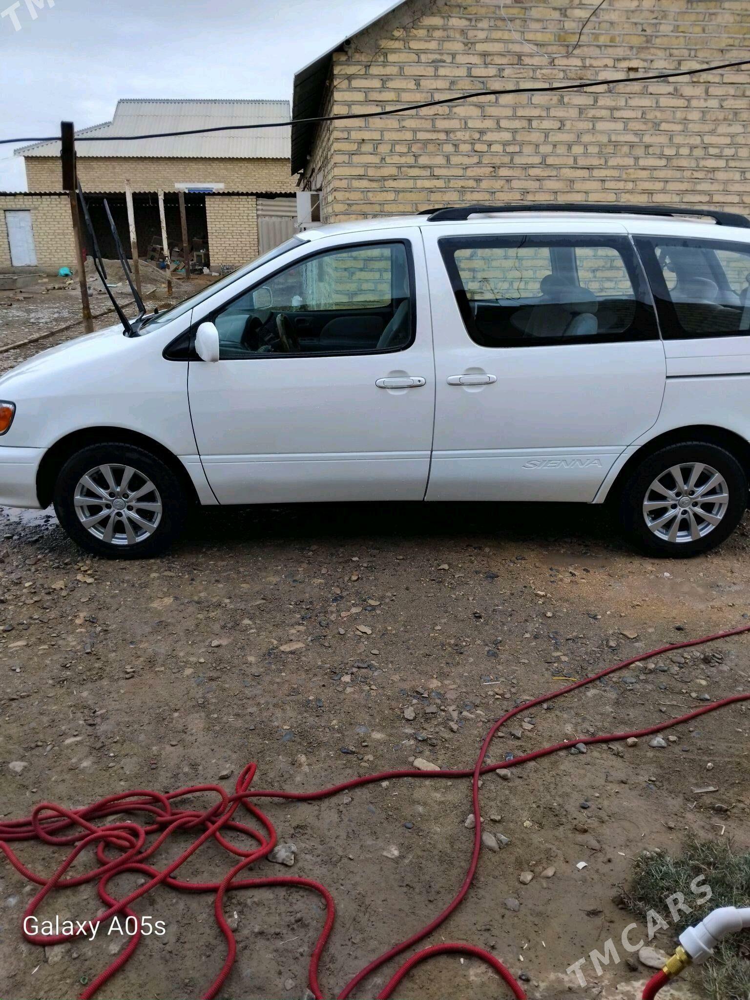 Toyota Sienna 1999 - 155 000 TMT - Babadaýhan - img 3
