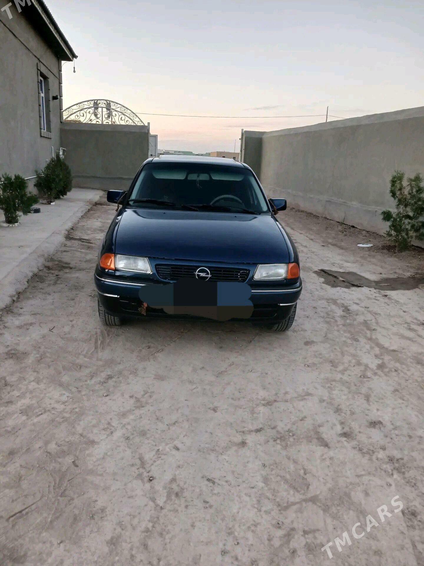 Opel Astra 1994 - 40 000 TMT - етр. Туркменбаши - img 4
