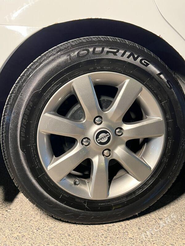 Nissan Versa 2010 - 140 000 TMT - Aşgabat - img 2