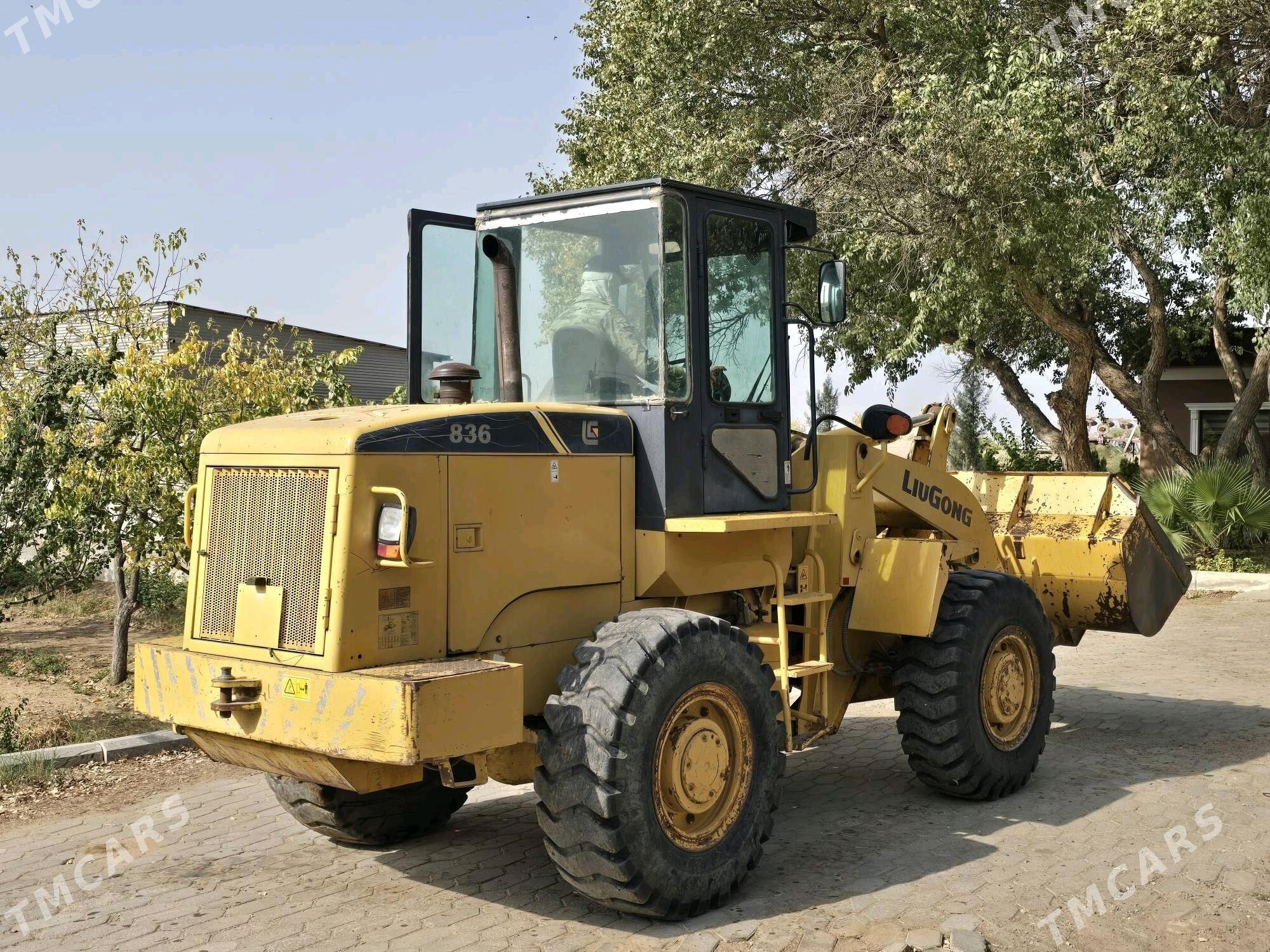 LiuGong CLG 936E 2013 - 450 000 TMT - Aşgabat - img 4