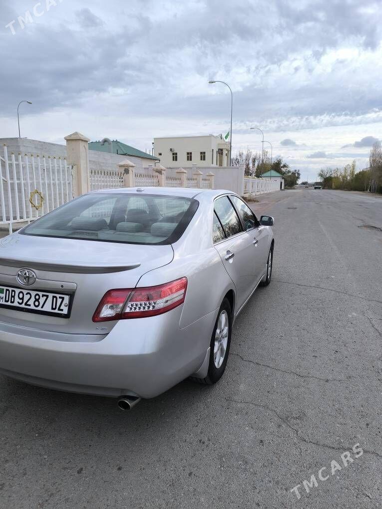 Toyota Camry 2011 - 220 000 TMT - Губадаг - img 2