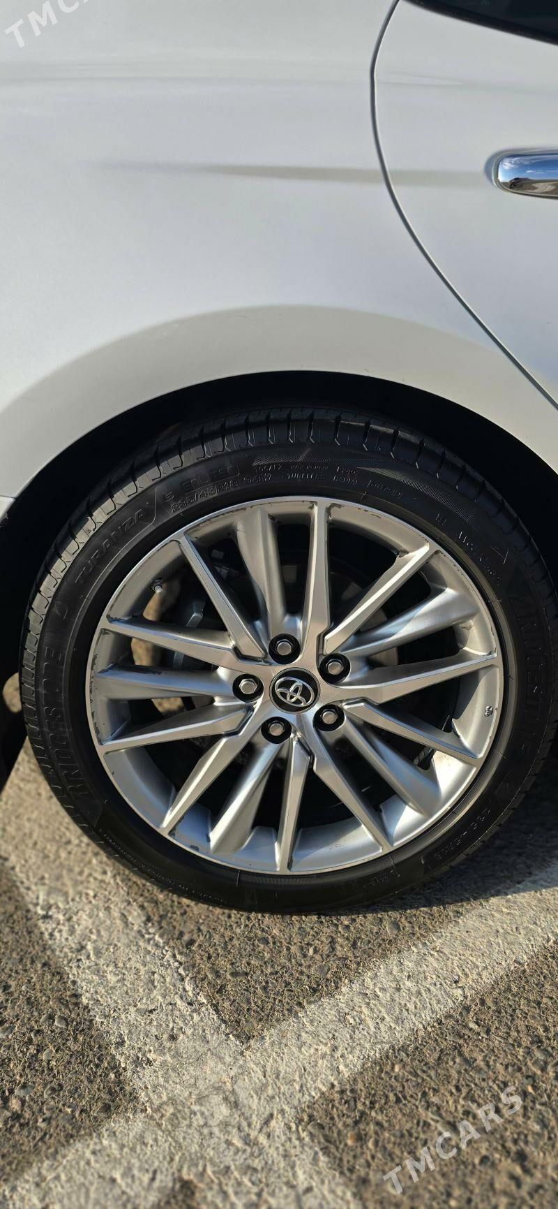 Toyota Camry 2019 - 460 000 TMT - Aşgabat - img 4