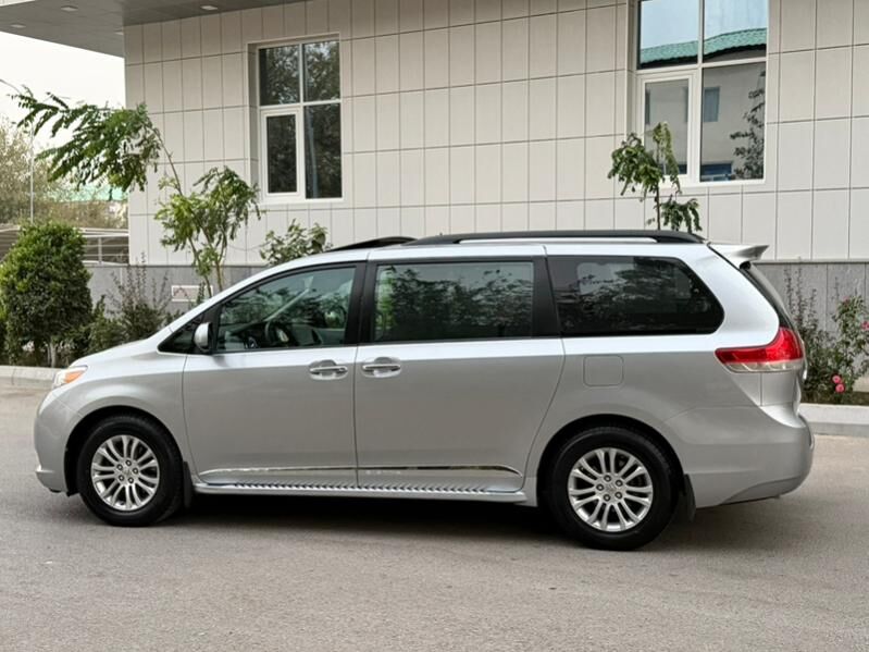 Toyota Sienna 2015 - 348 000 TMT - Ашхабад - img 8
