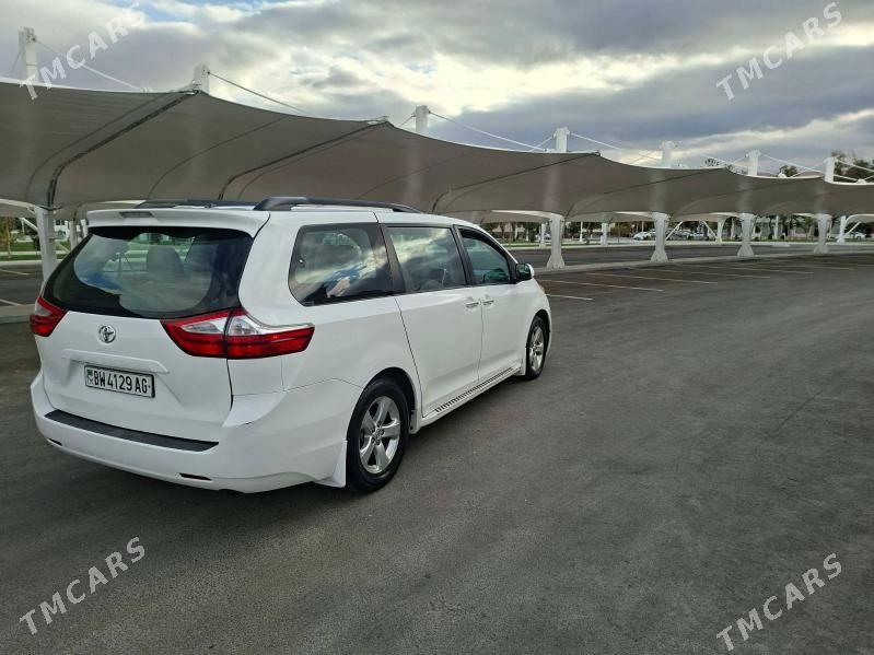 Toyota Sienna 2017 - 345 000 TMT - 3 мкр - img 4