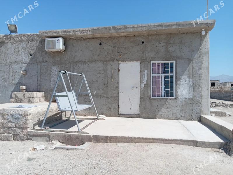 Düzmergende satlyk jaý 80/40 - Балканабат - img 2