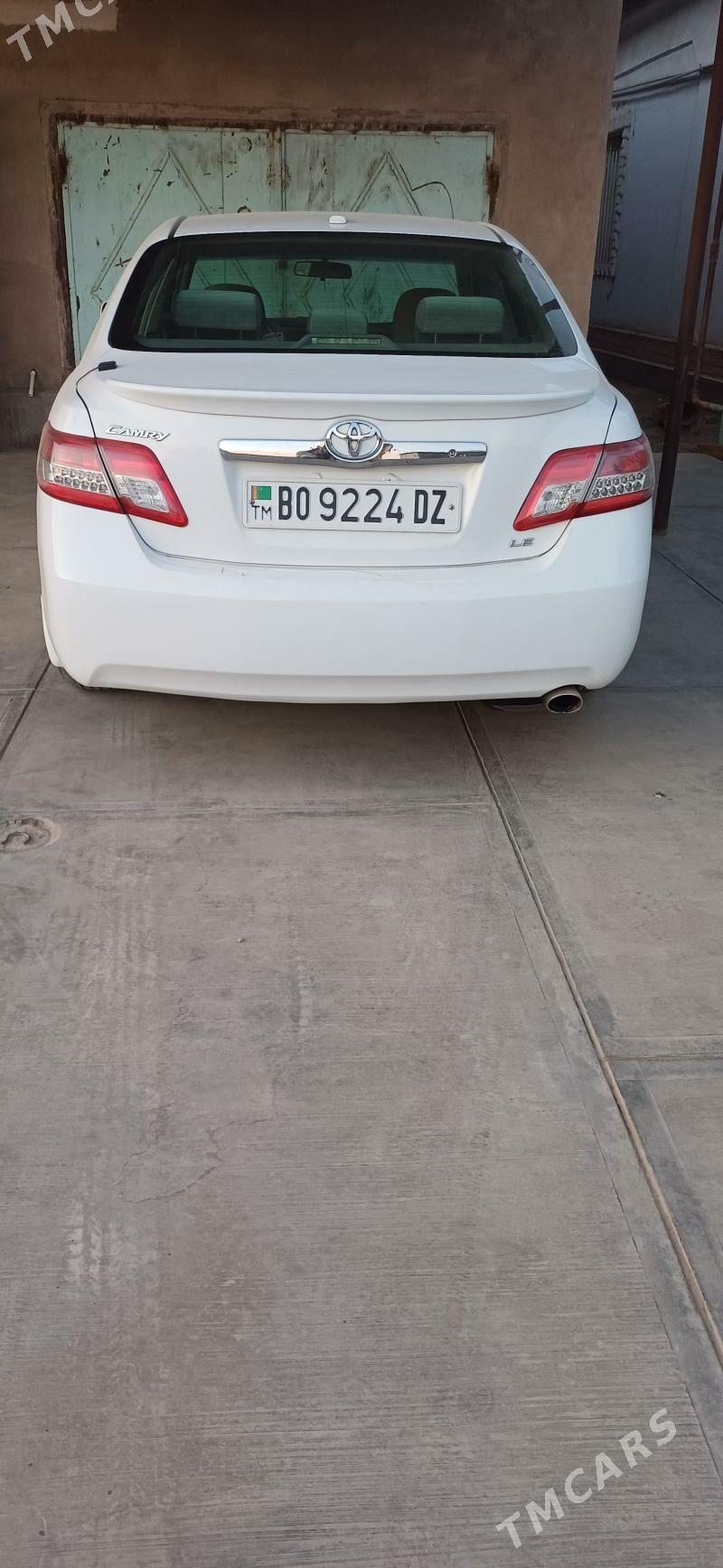 Toyota Camry 2010 - 240 000 TMT - Daşoguz - img 8