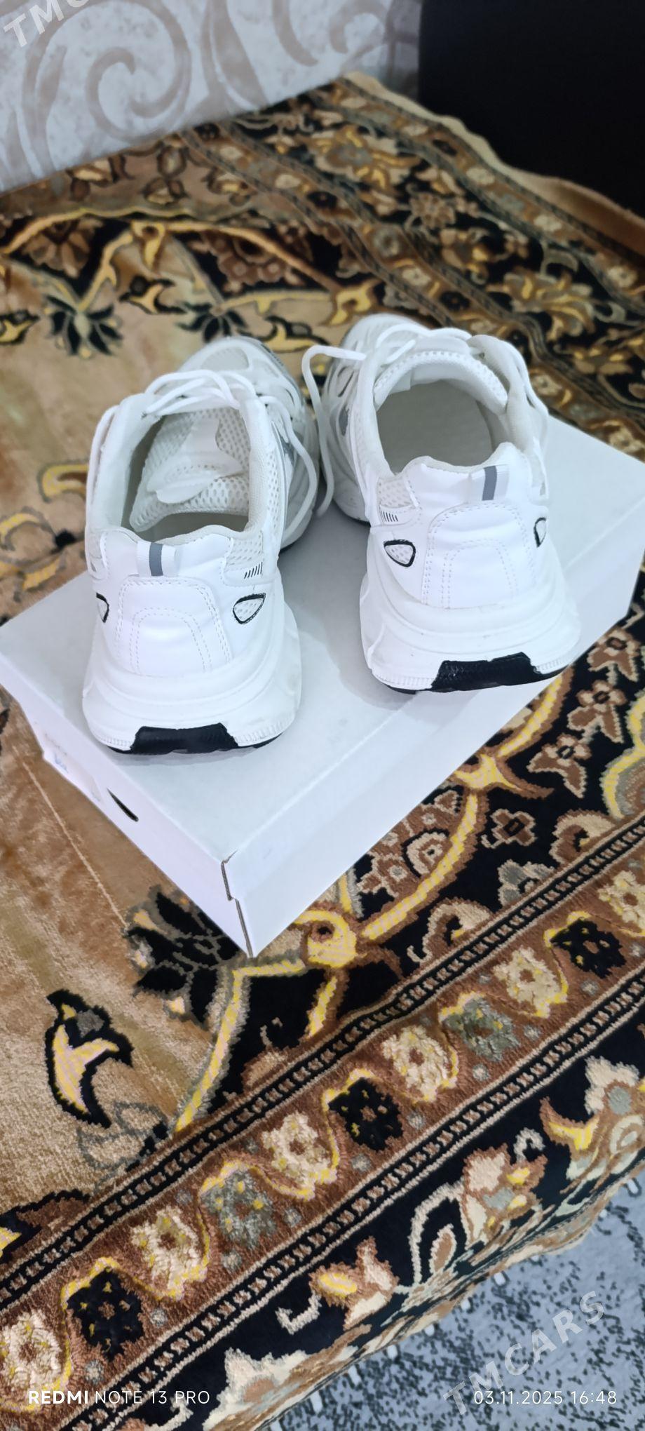 кросовки - Рухабат (90-й разьезд) - img 5