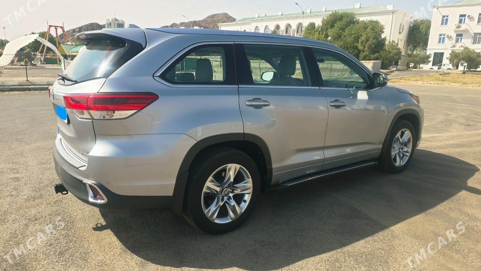 Toyota Highlander 2018 - 455 000 TMT - Türkmenbaşy - img 5