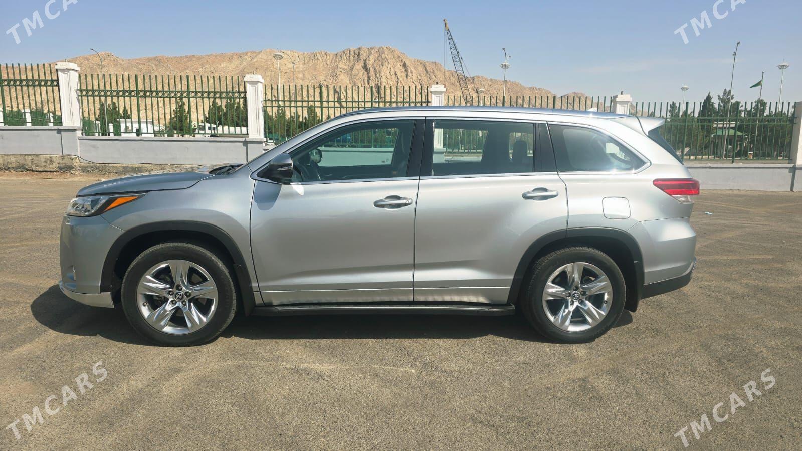 Toyota Highlander 2018 - 455 000 TMT - Türkmenbaşy - img 3