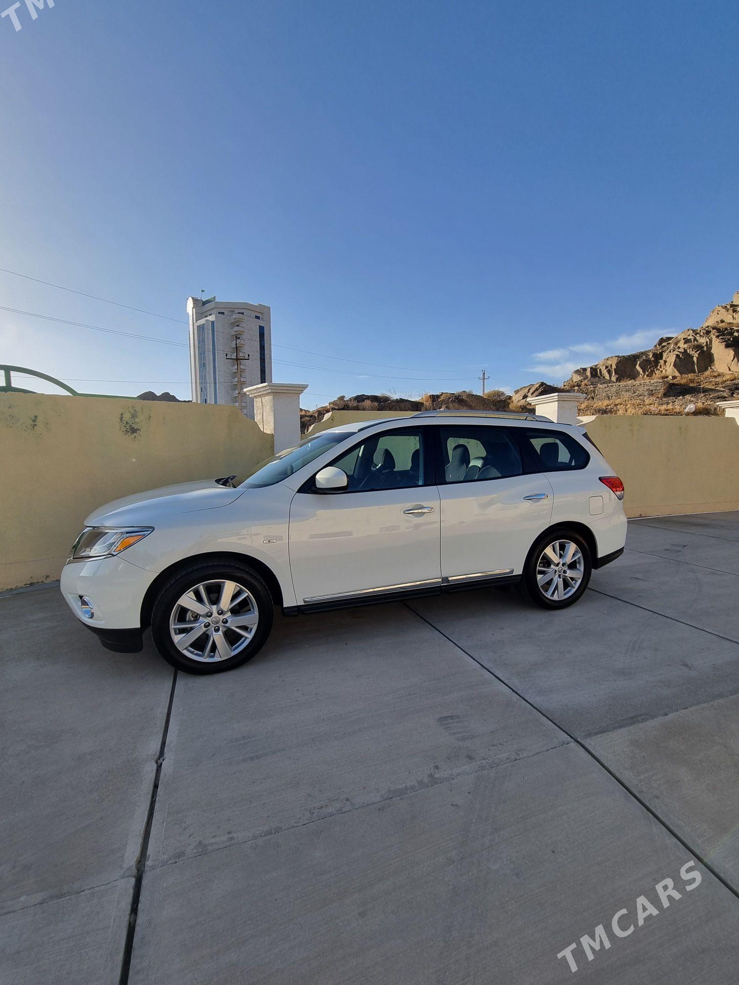 Nissan Pathfinder 2012 - 280 000 TMT - Туркменбаши - img 4