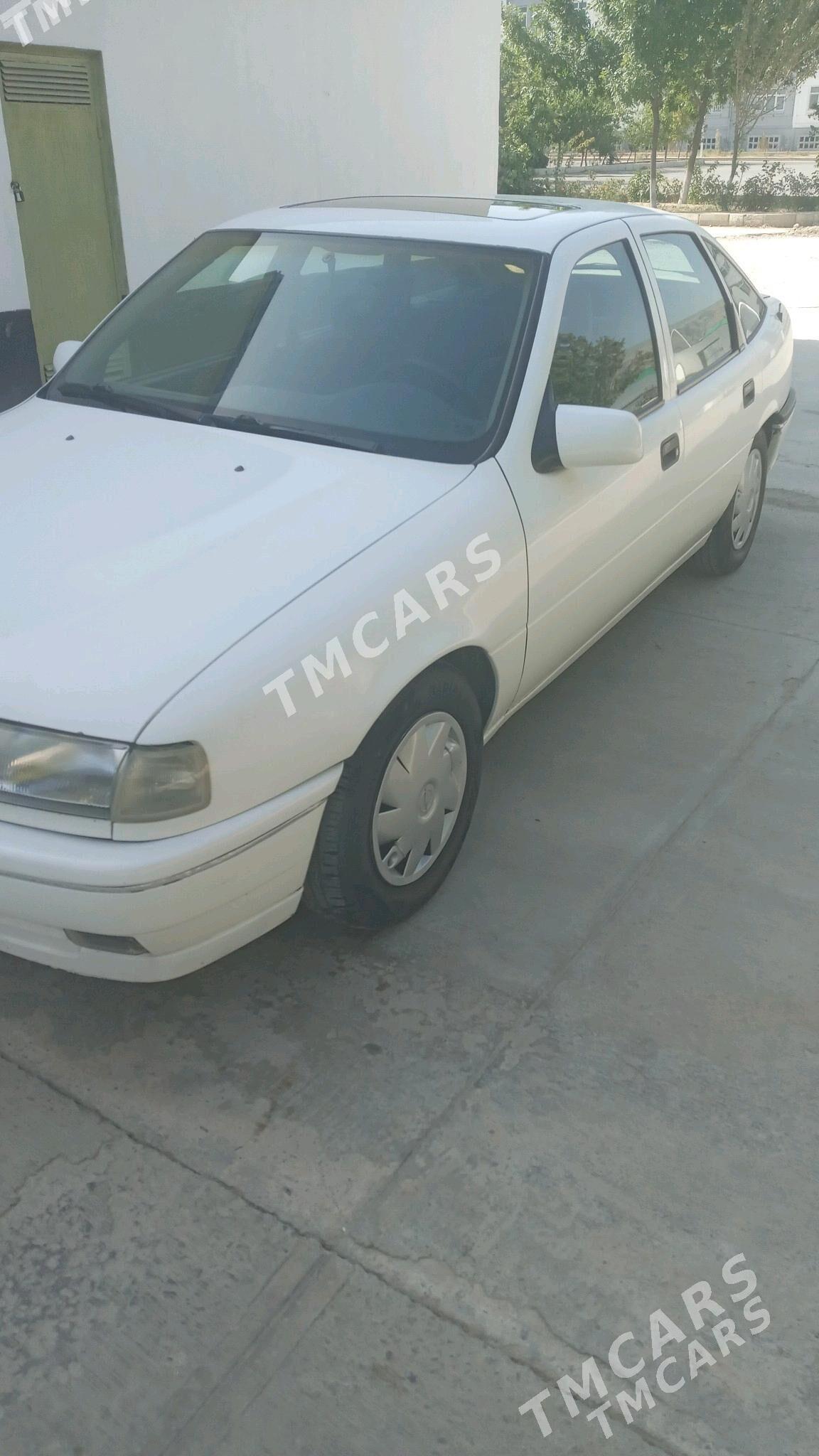 Opel Vectra 1994 - 42 000 TMT - Hitrowka - img 1