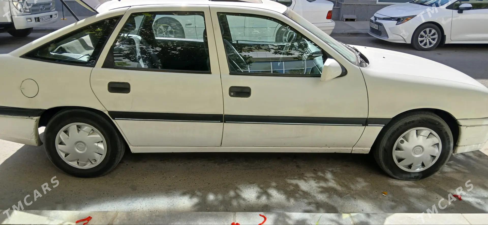 Opel Vectra 1994 - 42 000 TMT - Hitrowka - img 3