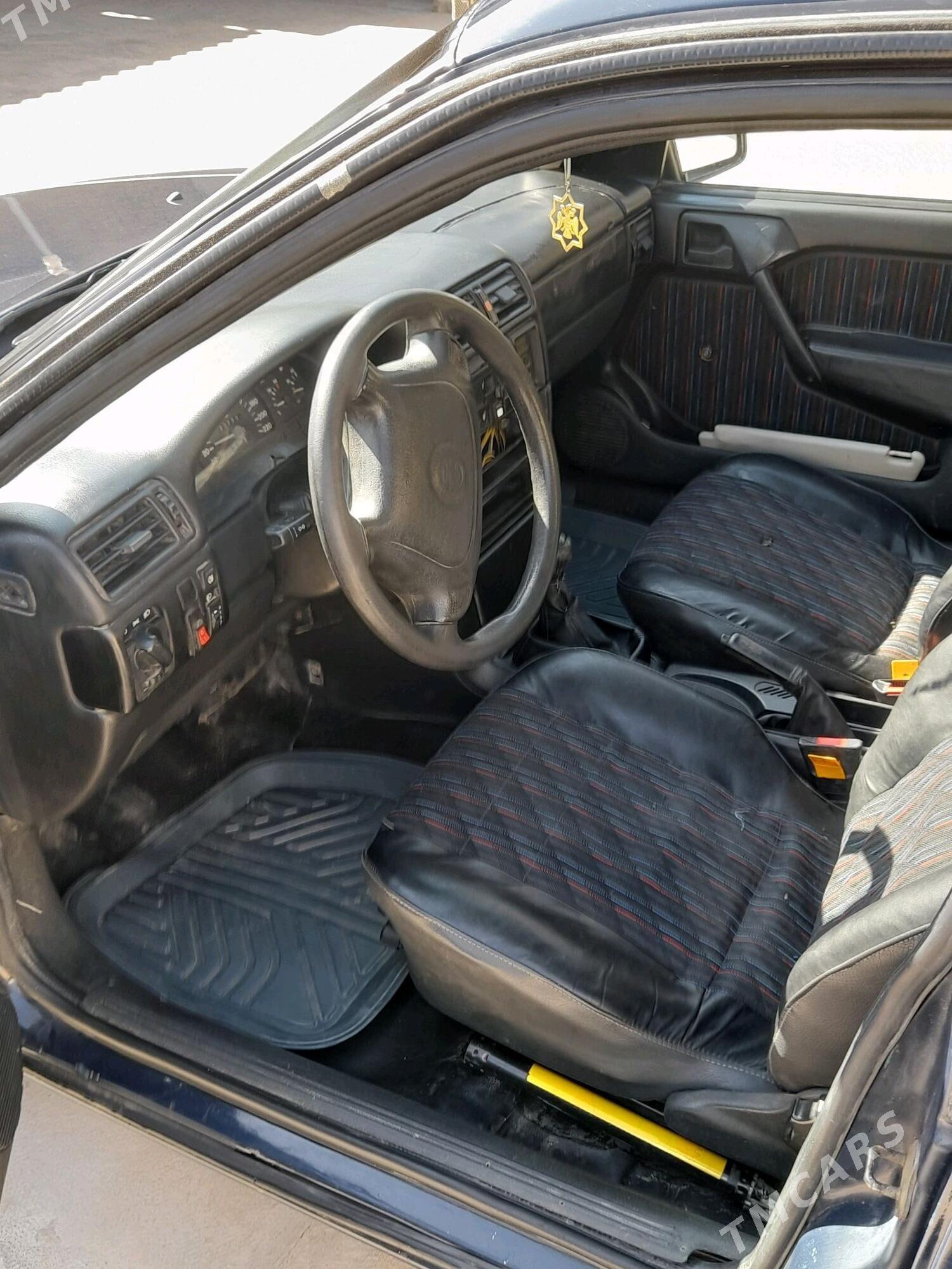 Opel Vectra 1993 - 40 000 TMT - Мары - img 4