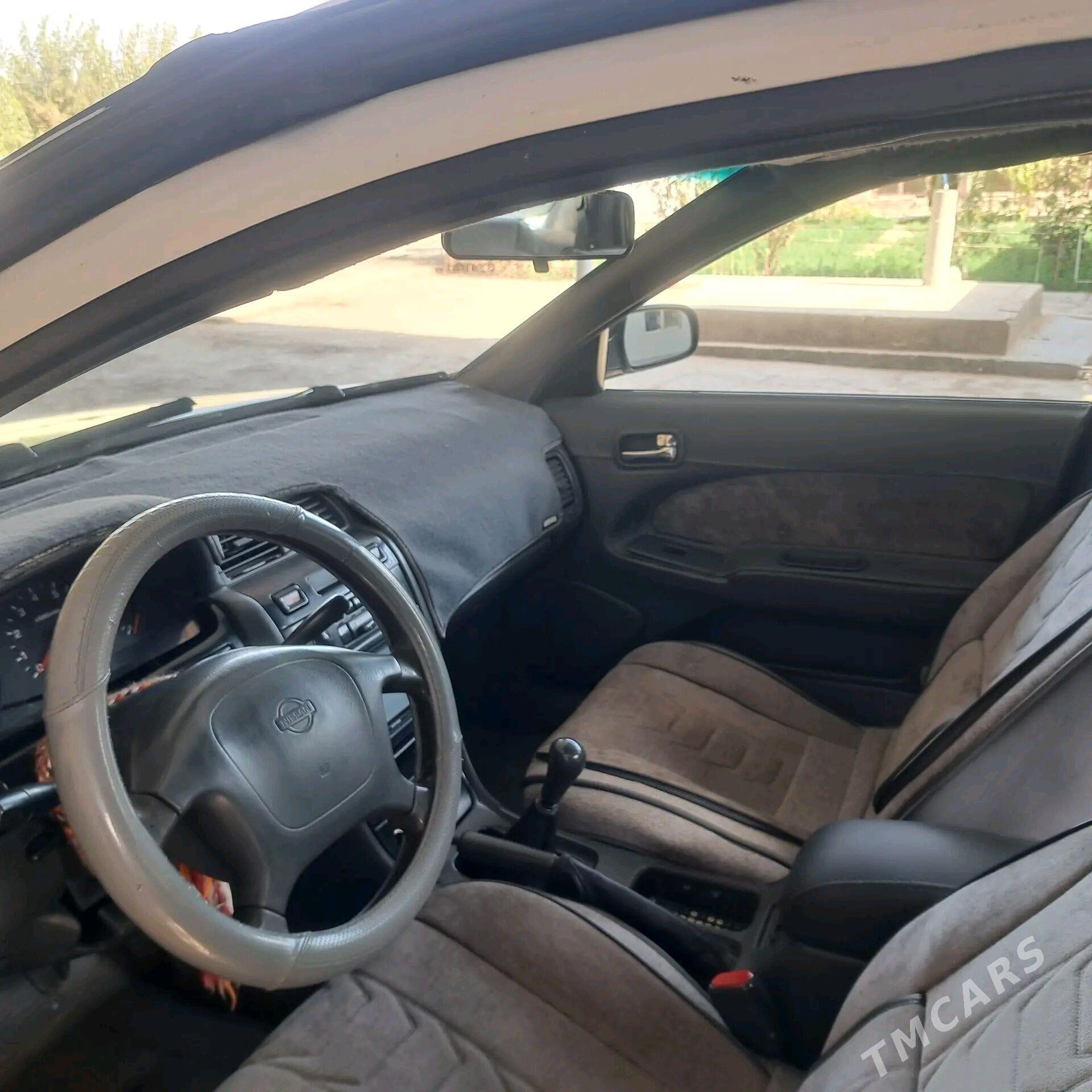 Nissan Maxima 1998 - 95 000 TMT - Mary - img 4