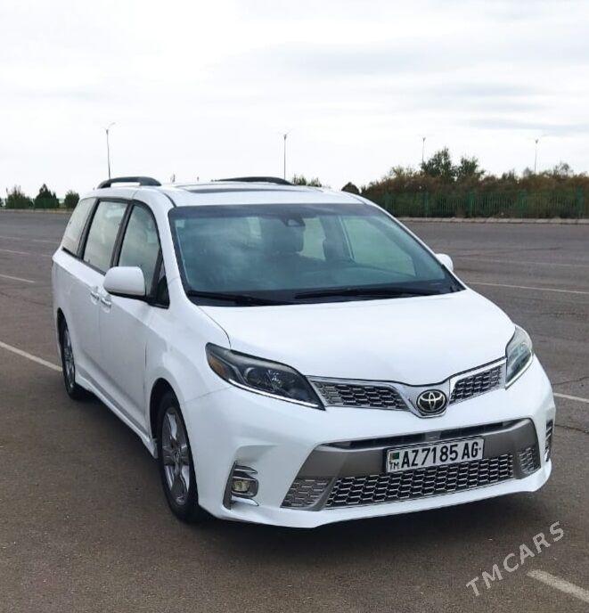 Toyota Sienna 2018 - 400 000 TMT - Çoganly - img 5